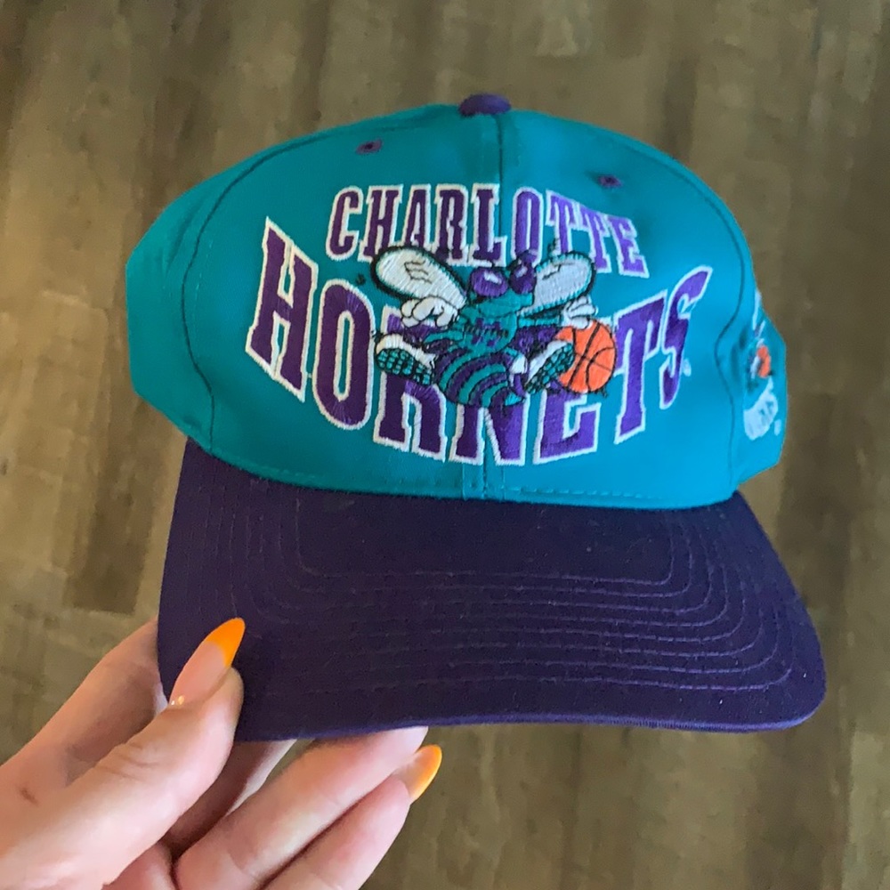 Vintage hornets hat